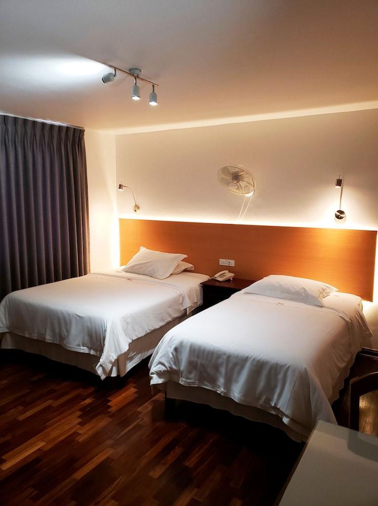 Hotel El Carmelo Miraflores ลิมา ภายนอก รูปภาพ